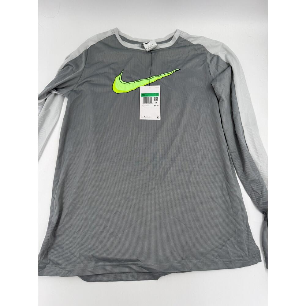 Boys NWT XL Nike Gray Dri-fit Shirt